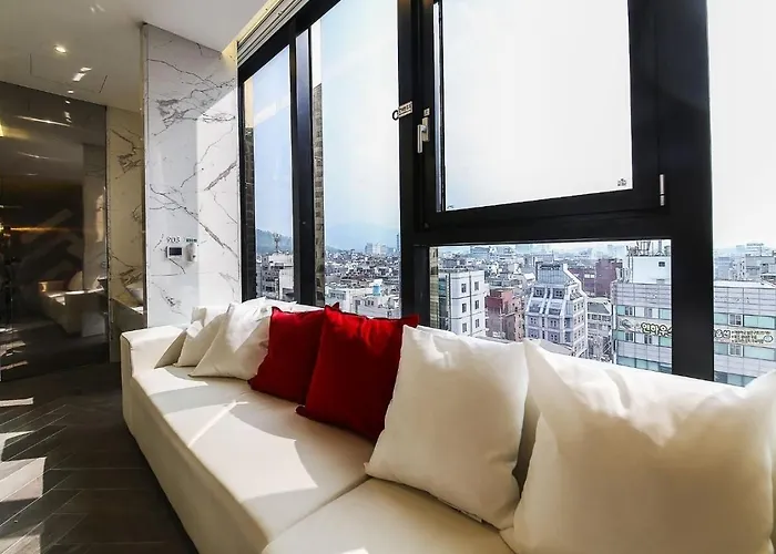 Cullinan Gaepo Hotel Seoul