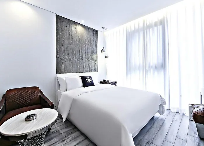 Cullinan Gaepo Seoul